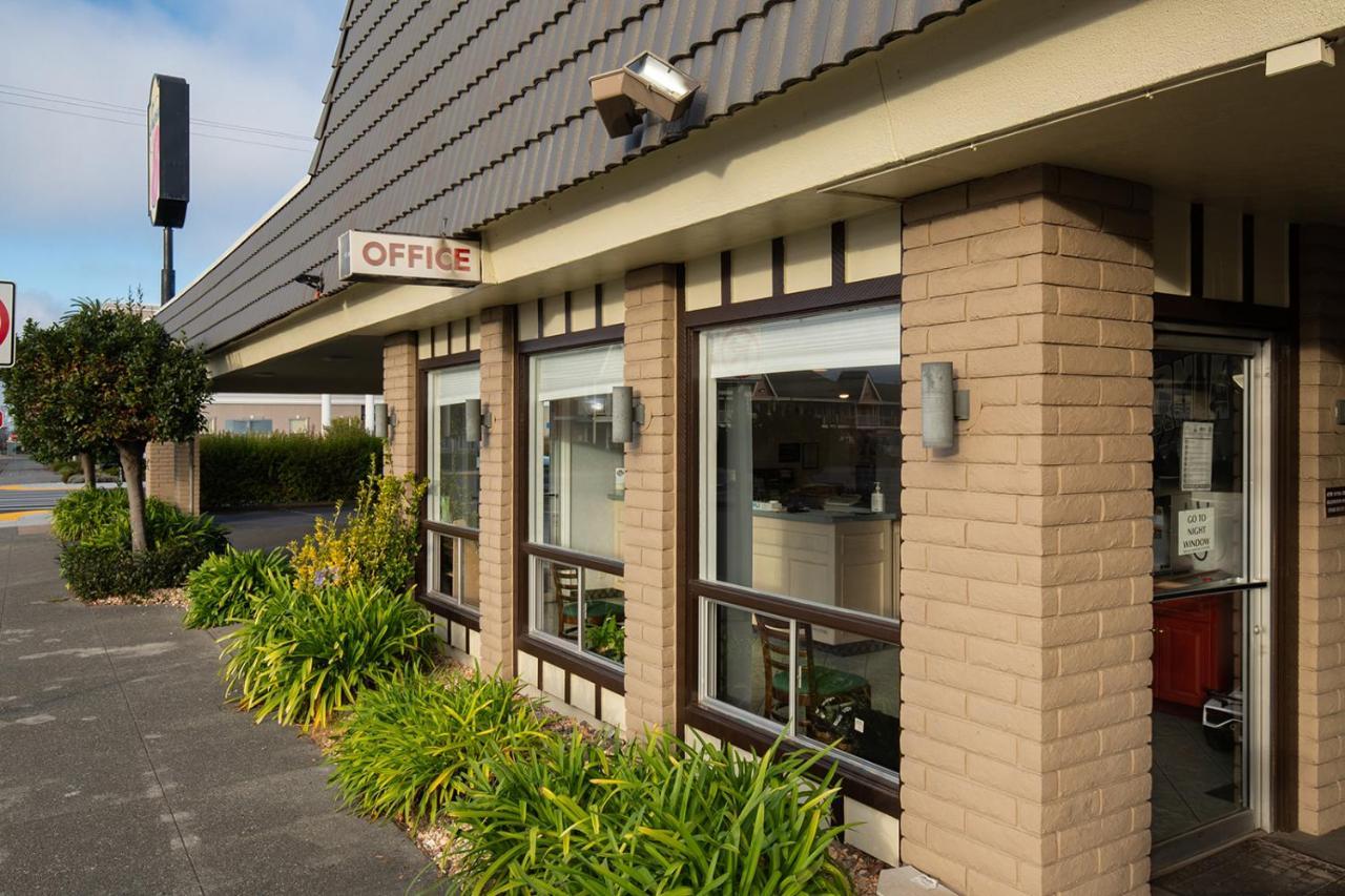 Super 8 By Wyndham Eureka Hotel Buitenkant foto